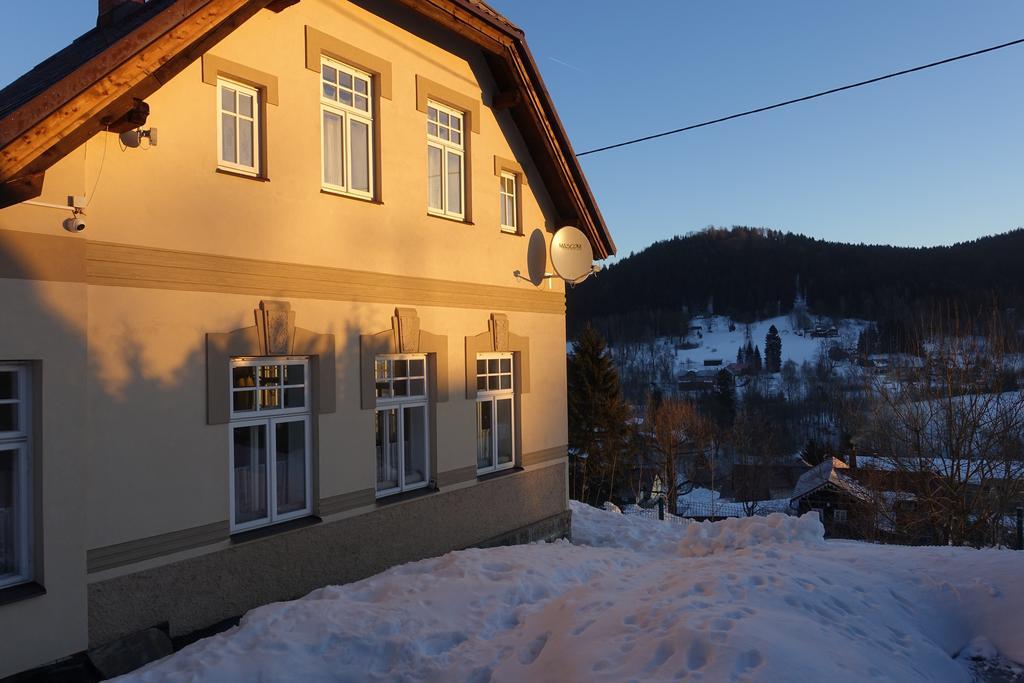Asika Villa Josefův Důl Buitenkant foto